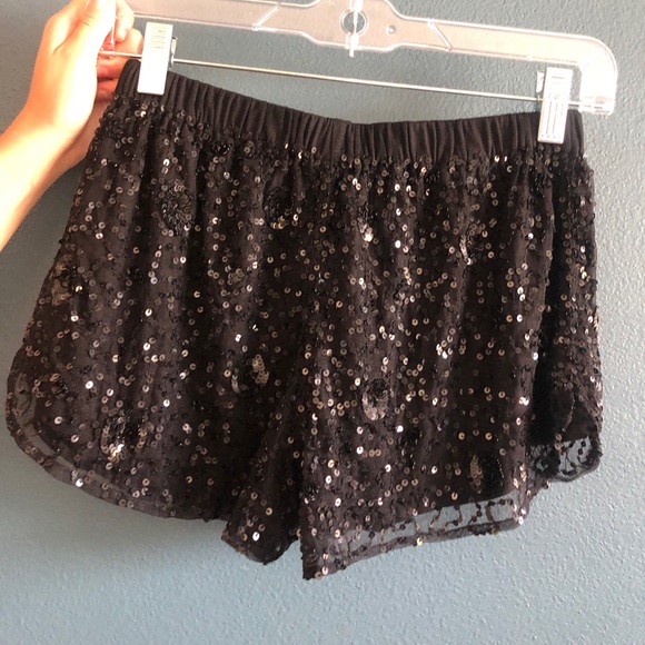 Chan Luu Pants - CHAN LUU shorts with tule covered with sequins